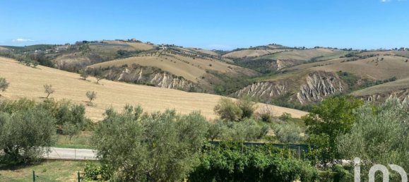 6 bedrooms House in Bellante, Italy No. 120205 13