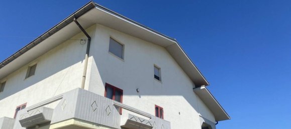 6 bedrooms House in Bellante, Italy No. 120205 8