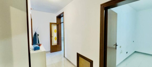 6 bedrooms House in Bellante, Italy No. 120205 6