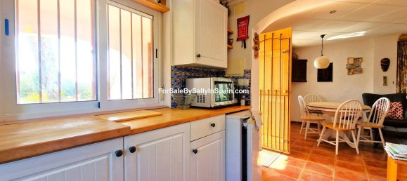 4 bedrooms Villa in Valencia, Spain No. 198650 24