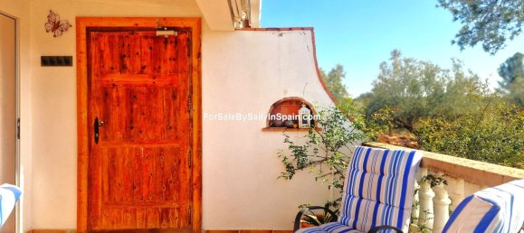 4 bedrooms Villa in Valencia, Spain No. 198650 15