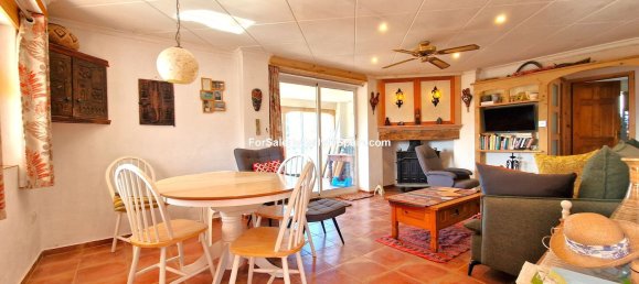 4 bedrooms Villa in Valencia, Spain No. 198650 18