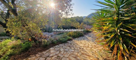 4 bedrooms Villa in Valencia, Spain No. 198650 3