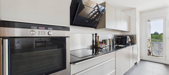 3 bedrooms Apartment in Paris, France No. 362721 8