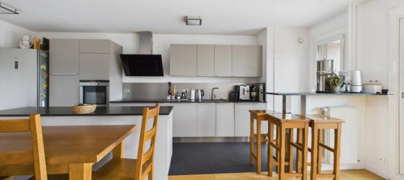 3 bedrooms Apartment in Paris, France No. 362721 7