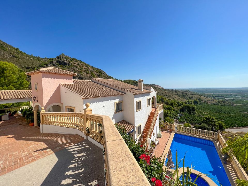 5 bedrooms Villa in Pego, Spain No. 183572