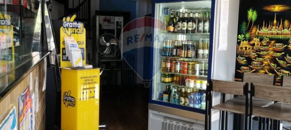 Propiedad comercial de 2 habitaciónes en Pavia, Italy No. 83463 10