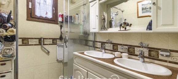 Casa de 3 dormitorios en Sene, France No. 267924 3