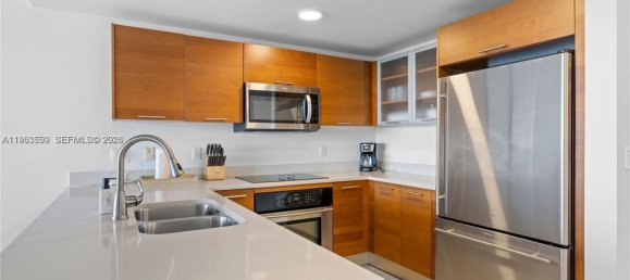 2 Schlafzimmer Gewerbliche Immobilien in Miami, USA, Nr. 615650 6