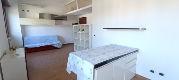 Квартира с 2 спальнями в Рим, Италия № 377575 4