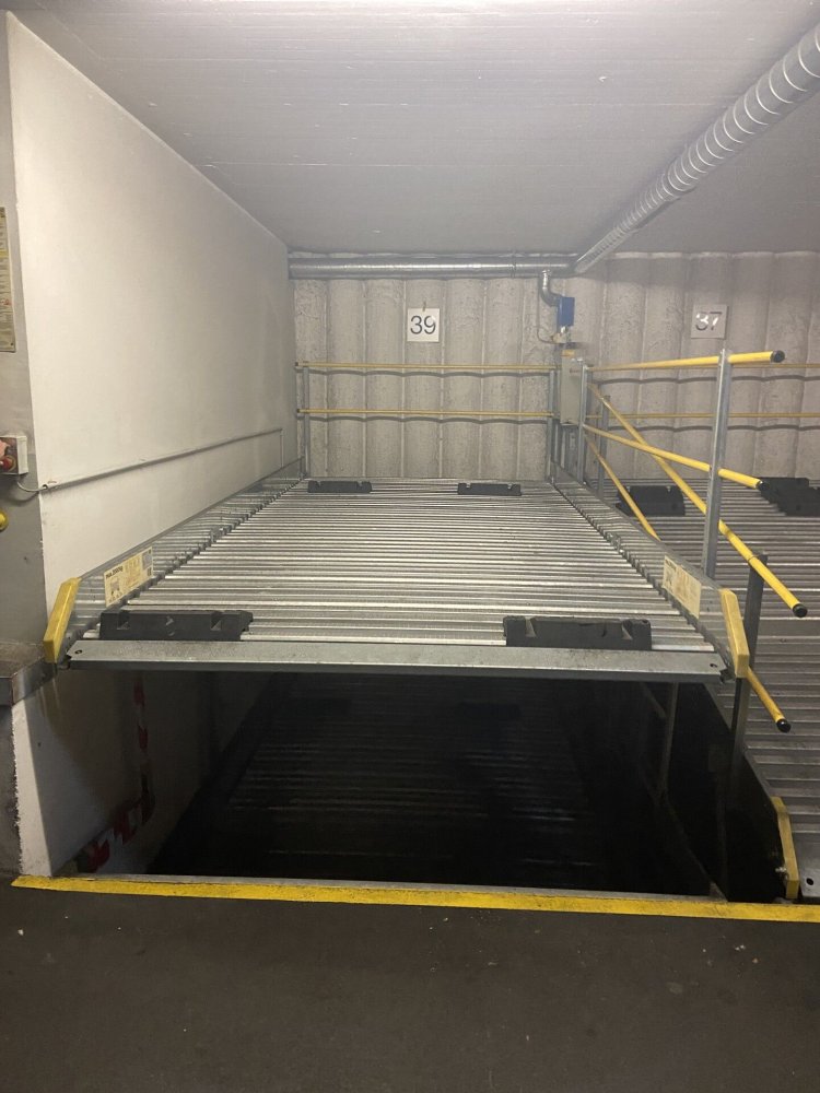 Garage in Wien, Austria, Nr. 137928