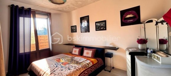 3 bedrooms House in Valenciennes, France No. 257469 9