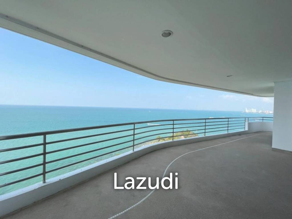 3 bedrooms Condo in Pattaya, Thailand No. 15826