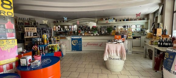 150m² Commercial property in Santo Stefano Belbo, Italy No. 308055 4