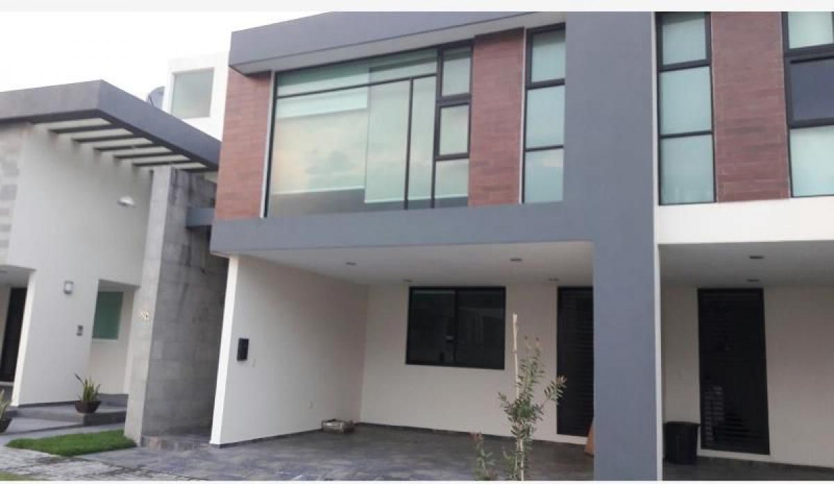 3 bedrooms House in Puebla, Mexico No. 145557