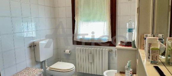 6 rooms House in Rovigo, Italy No. 3104 39