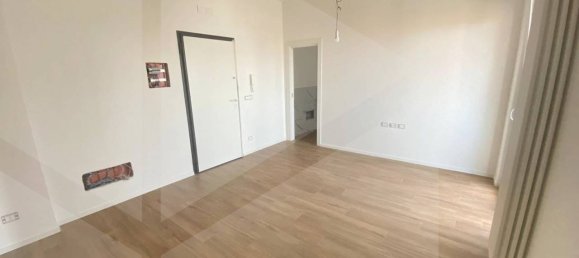 2غرفة شقة في Bari, Italy رقم 26845 6