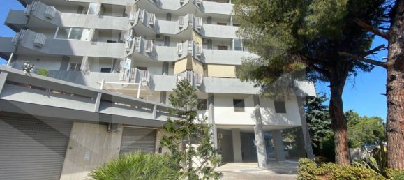 2غرفة شقة في Bari, Italy رقم 26845 12