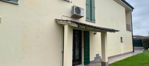 Villa de 8 habitaciónes en Pegognaga, Italy No. 72497 2