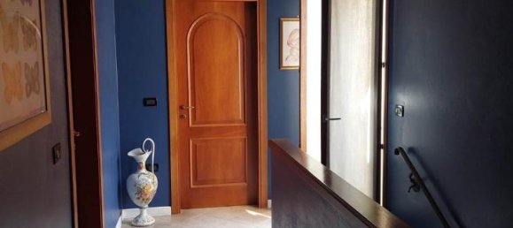 Villa de 8 habitaciónes en Pegognaga, Italy No. 72497 16