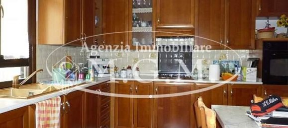 6-salle Maison à Montopoli in Val d'Arno, Italy No. 141009 3