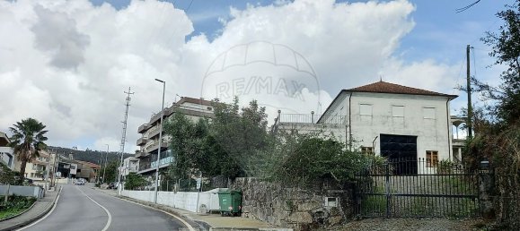 4 bedrooms House in Lordelo, Portugal No. 21574 35