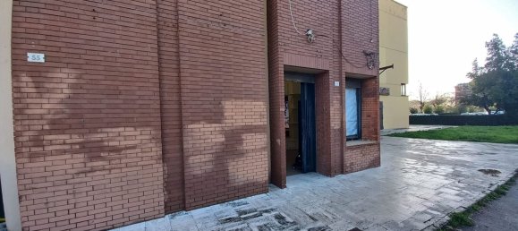 180m² Commercial property in Grosseto, Italy No. 145553 5