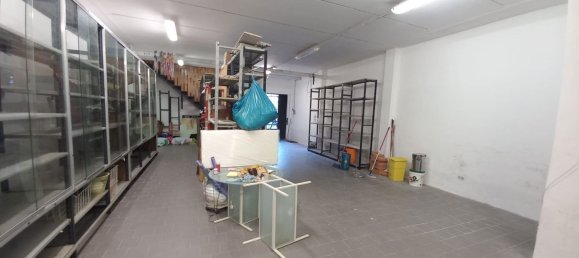 180m² Commercial property in Grosseto, Italy No. 145553 11