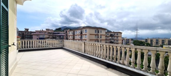 Пентхаус с 2 комнатами в Альбенга, Италия № 272380 24