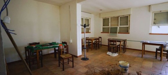 851m² Commercial property in Gorizia, Italy No. 346878 8