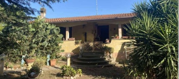 Вилла с 6 спальнями в Ардеа, Италия № 95213 2