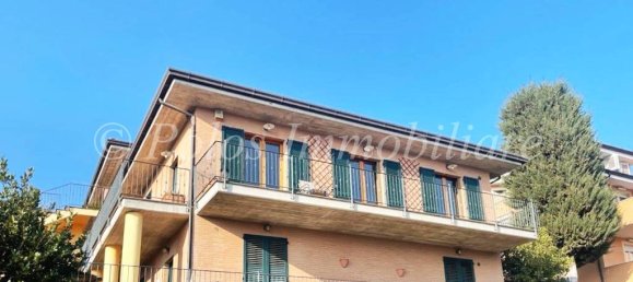3 bedrooms Apartment in Fermo, Italy No. 141916 4