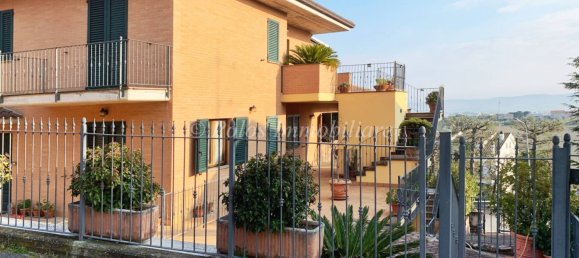 3 bedrooms Apartment in Fermo, Italy No. 141916 7