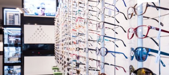 140m² Commercial property in Paris, France No. 282401 8