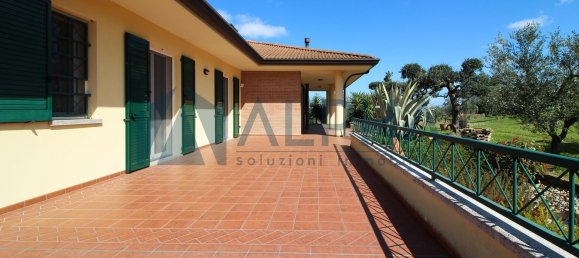 Villa de 5 habitaciónes en Rimini, Italy No. 5758 22