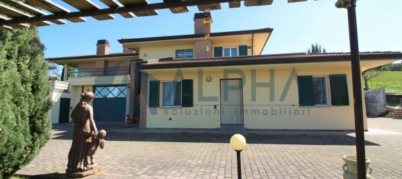 Villa de 5 habitaciónes en Rimini, Italy No. 5758 26