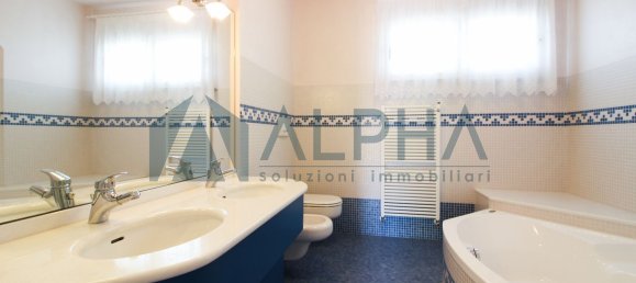 Villa de 5 habitaciónes en Rimini, Italy No. 5758 18