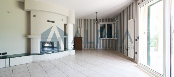 Villa de 5 habitaciónes en Rimini, Italy No. 5758 4
