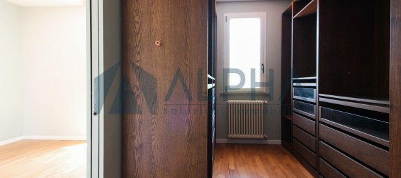 Villa de 5 habitaciónes en Rimini, Italy No. 5758 14