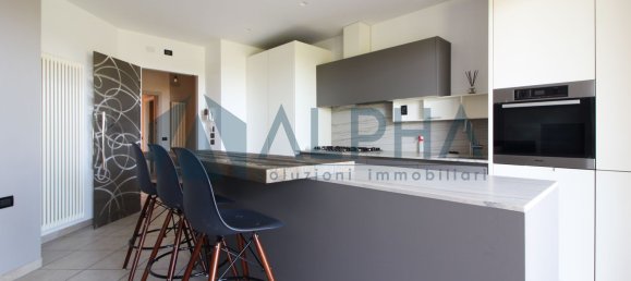 Villa de 5 habitaciónes en Rimini, Italy No. 5758 11