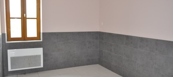 3 Schlafzimmer Haus in Lapalisse, France, Nr. 355811 23