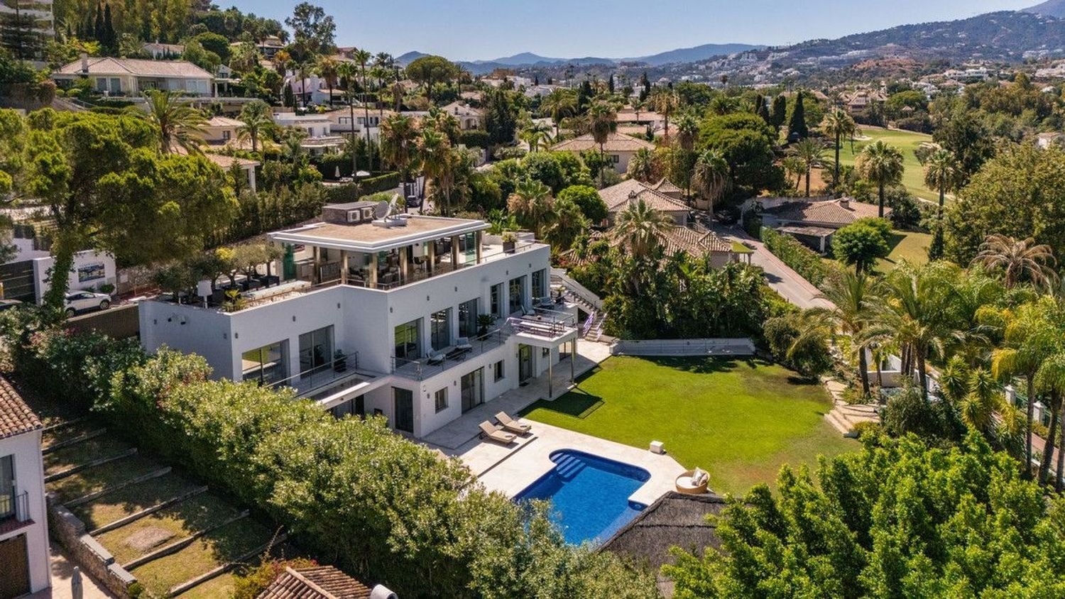 7 Schlafzimmer Villa in Marbella, Spain, Nr. 120474