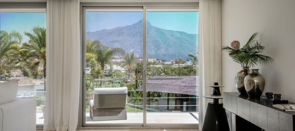 7 Schlafzimmer Villa in Marbella, Spain, Nr. 120474 14