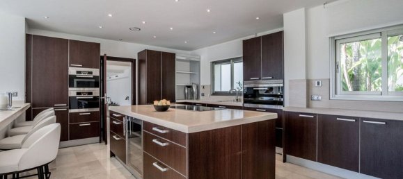 7 Schlafzimmer Villa in Marbella, Spain, Nr. 120474 12