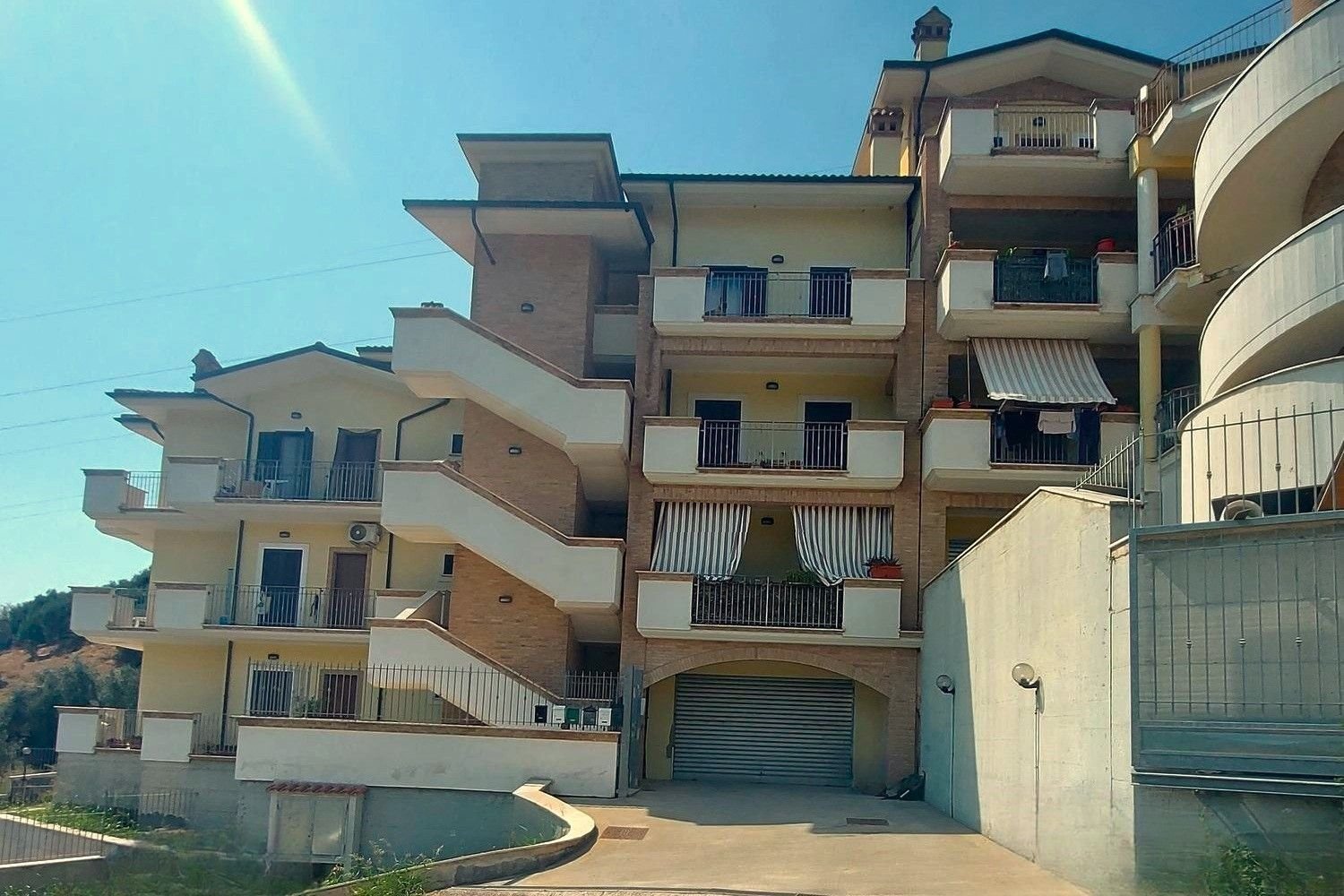 Studio in Mentana, Italy No. 86952