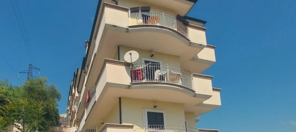 Studio in Mentana, Italy No. 86952 7