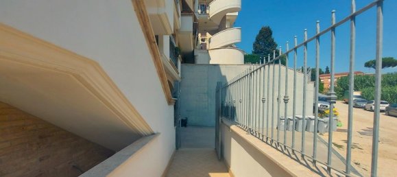 Studio in Mentana, Italy No. 86952 5