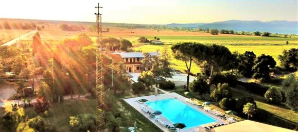 30 bedrooms Villa in Castiglione del Lago, Italy No. 311497 4