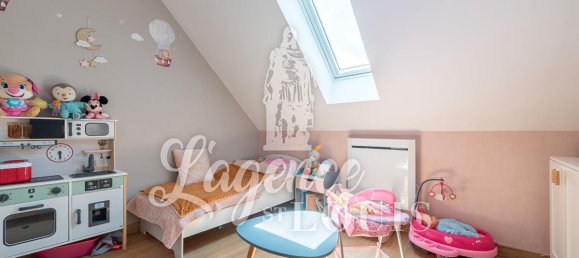 Casa de 4 dormitorios en Escoville, France No. 360712 8