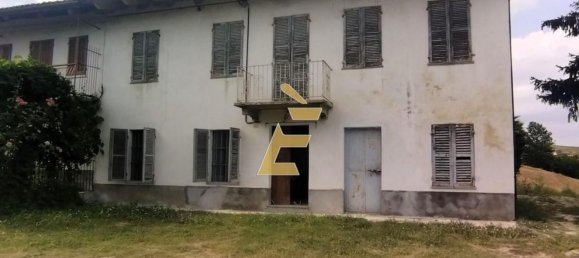 5 rooms House in San Damiano d'Asti, Italy No. 137618 2